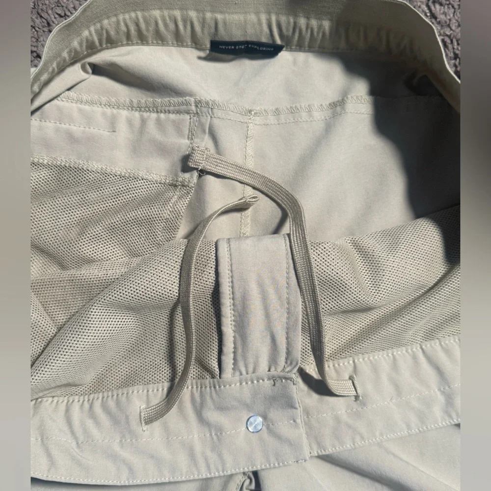 The North Face Tan  Shorts‎ Lightweight Quick-Dry size 38 Gorpcore
